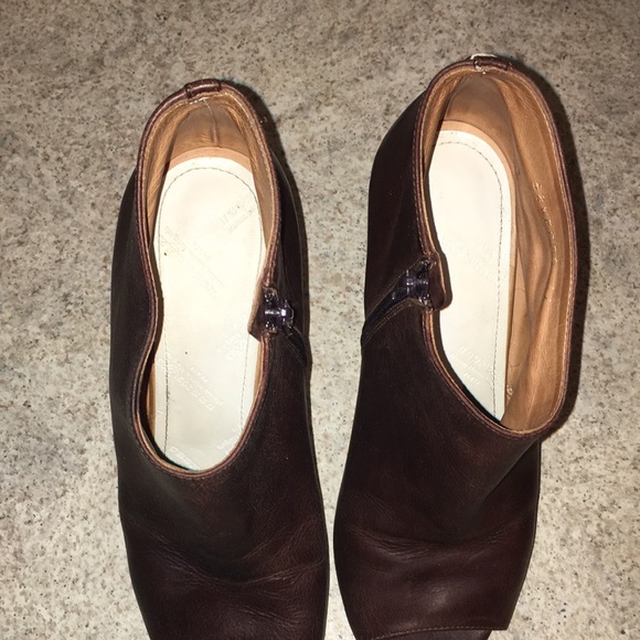 MAISON MARTIN MARGIELLA real leather made in Italy brown peep toe bootie… - Picture 4 of 11